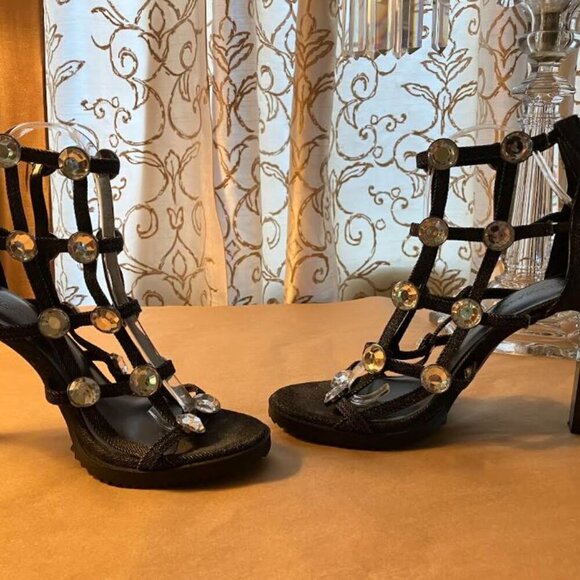 Karl Lagerfeld Beatriz Crystal Block Heel Black Denim Size 9 NWOT - Picture 4 of 6